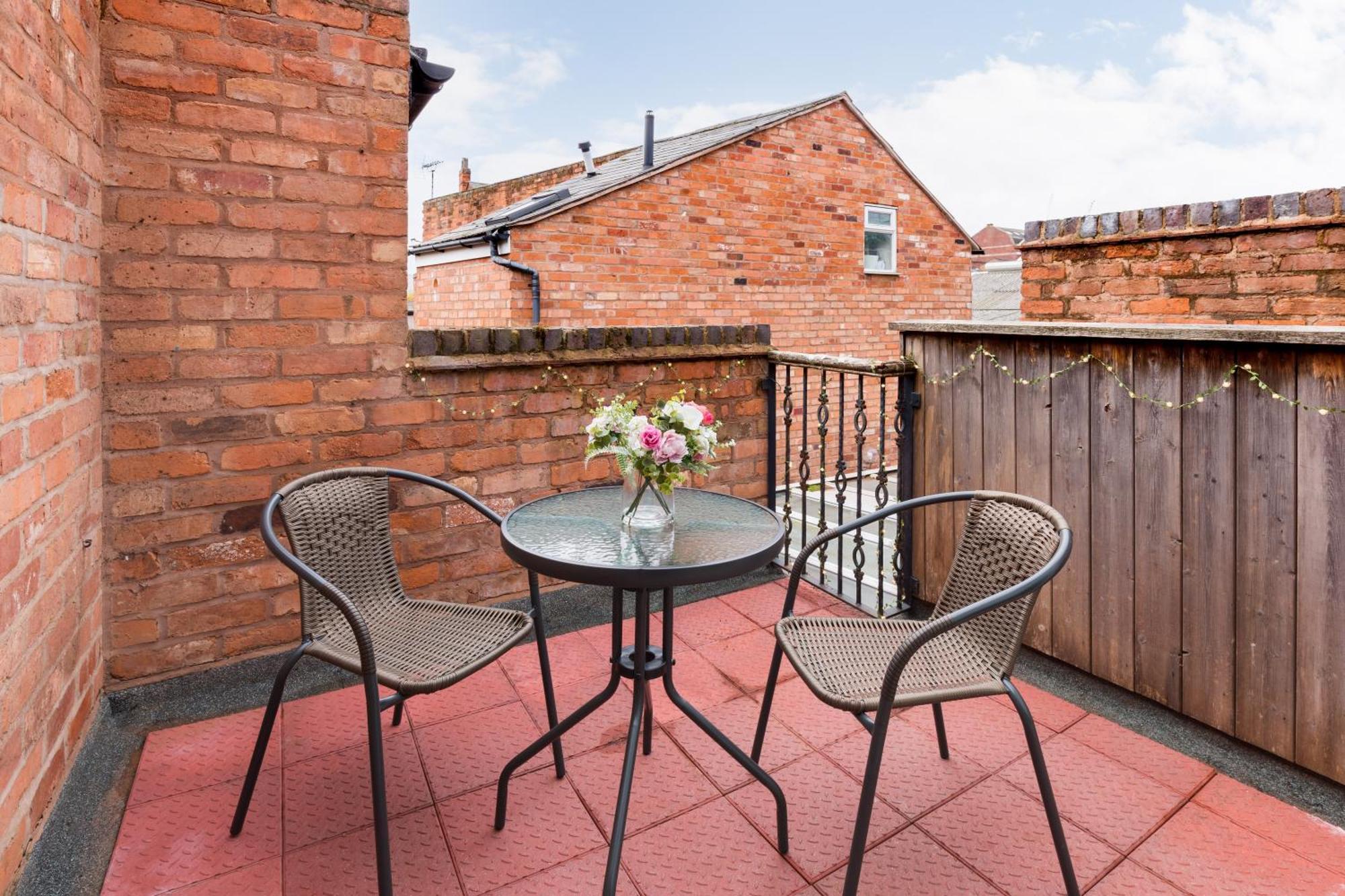 Duplex Loft Apartment With Balcony & Private Entrance In Jq Birmingham Eksteriør billede